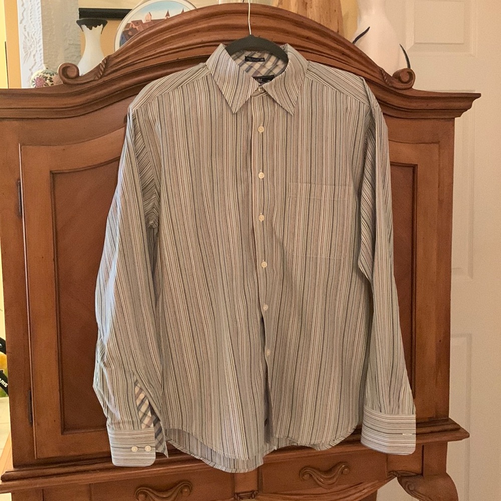 Men’s Shirt Button Down Size L
